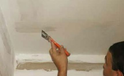 Как заделать трещины на потолке