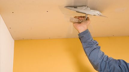 Как сделать ремонт потолка