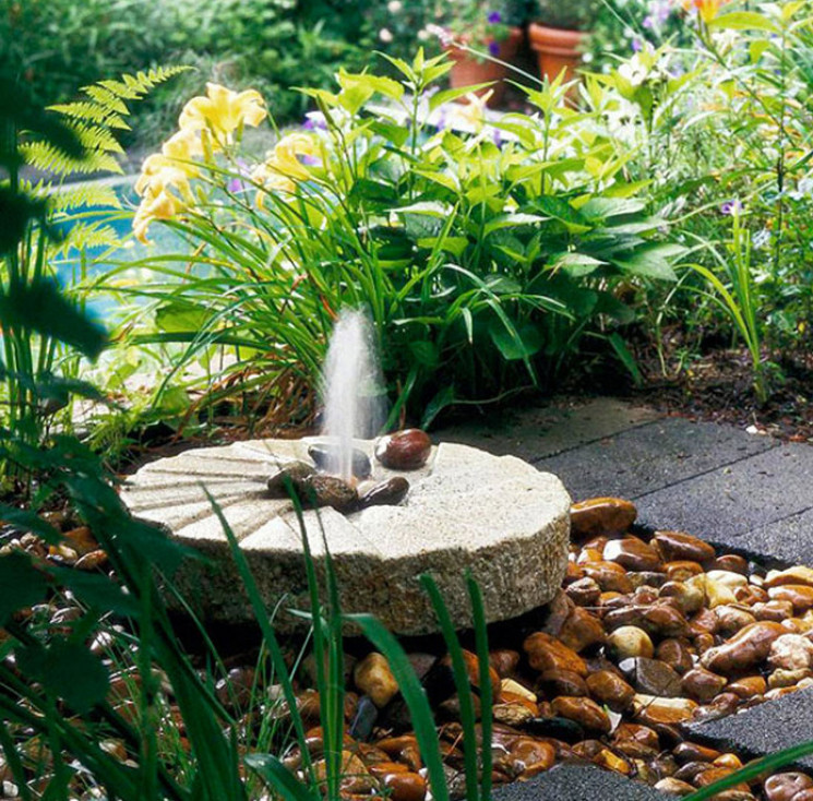 Как ухаживать за садовым фонтаном