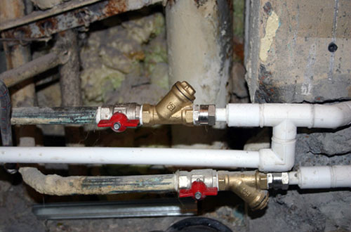 Ремонт или замена водопровода - один из важных квартирных вопросов
