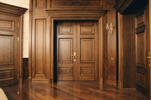Популярные породы древесины для дверей