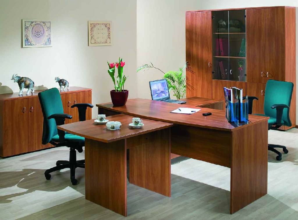 Как выбрать качественную офисную мебель?